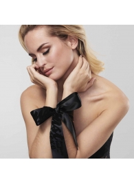 Черные ленты для связывания SILKY SENSUAL HANDCUFFS - Bijoux Indiscrets - купить с доставкой в Мытищах