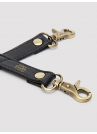 Черный фиксатор для манжет Bound to You Faux Leather Hogtie - Fifty Shades of Grey - купить с доставкой в Мытищах