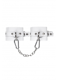 Белые мягкие кожаные наручники с люверсами - Pecado - купить с доставкой в Мытищах