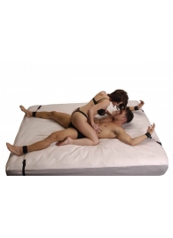Бондаж для фиксации на кровати Frisky Bedroom Restraint Kit - XR Brands - купить с доставкой в Мытищах