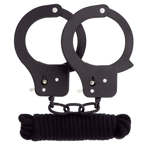 Чёрные наручники из листового металла в комплекте с веревкой BONDX METAL CUFFS LOVE ROPE SET - Dream Toys - купить с доставкой в Мытищах